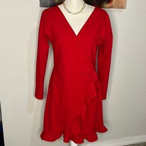 ❤️ 3/$25 PrettyLittleThing Dress